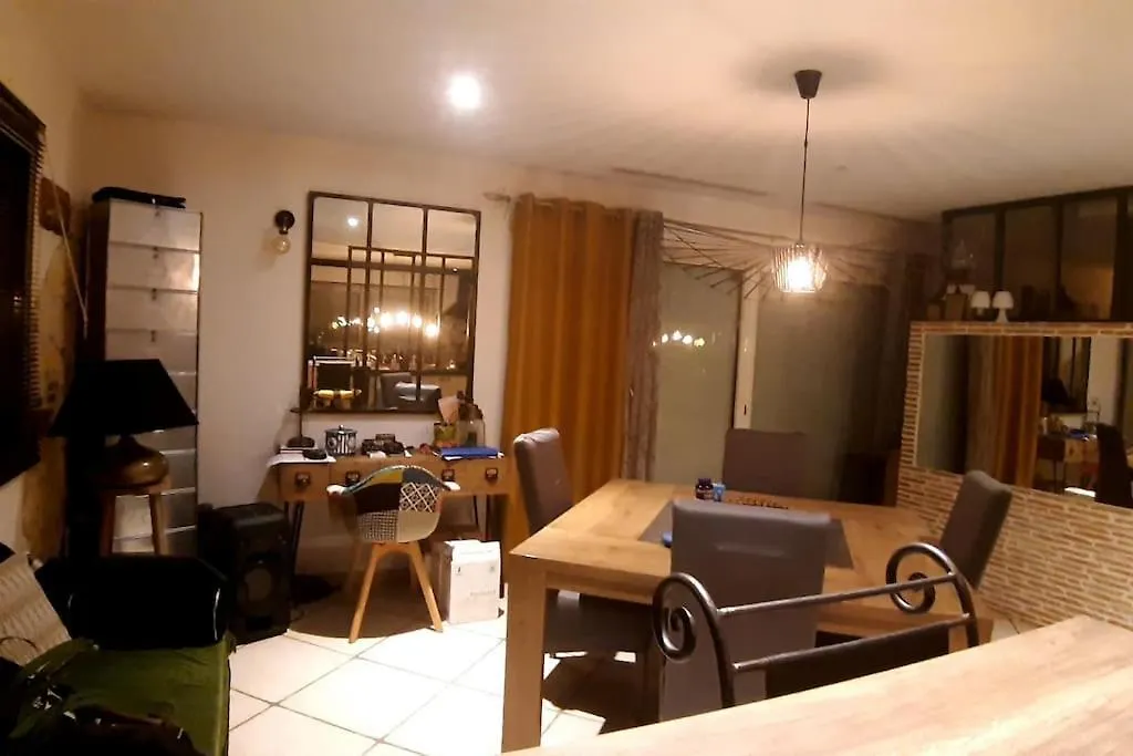 Montégut Gers Habitationヴィラ